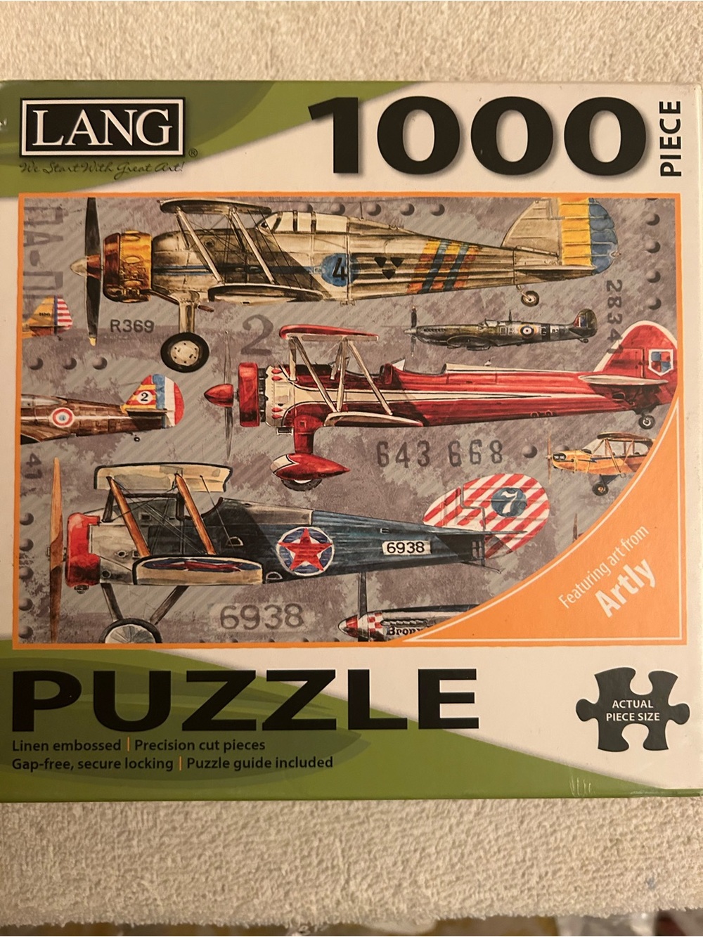 1000 pieces puzzle featuring art from Arthly